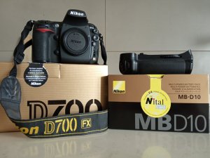 Nikon D700.jpg